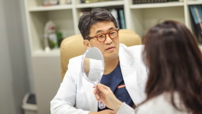 탄력 저하된 피부 고민‧‧‧피부과 시술 효과 높이려면?